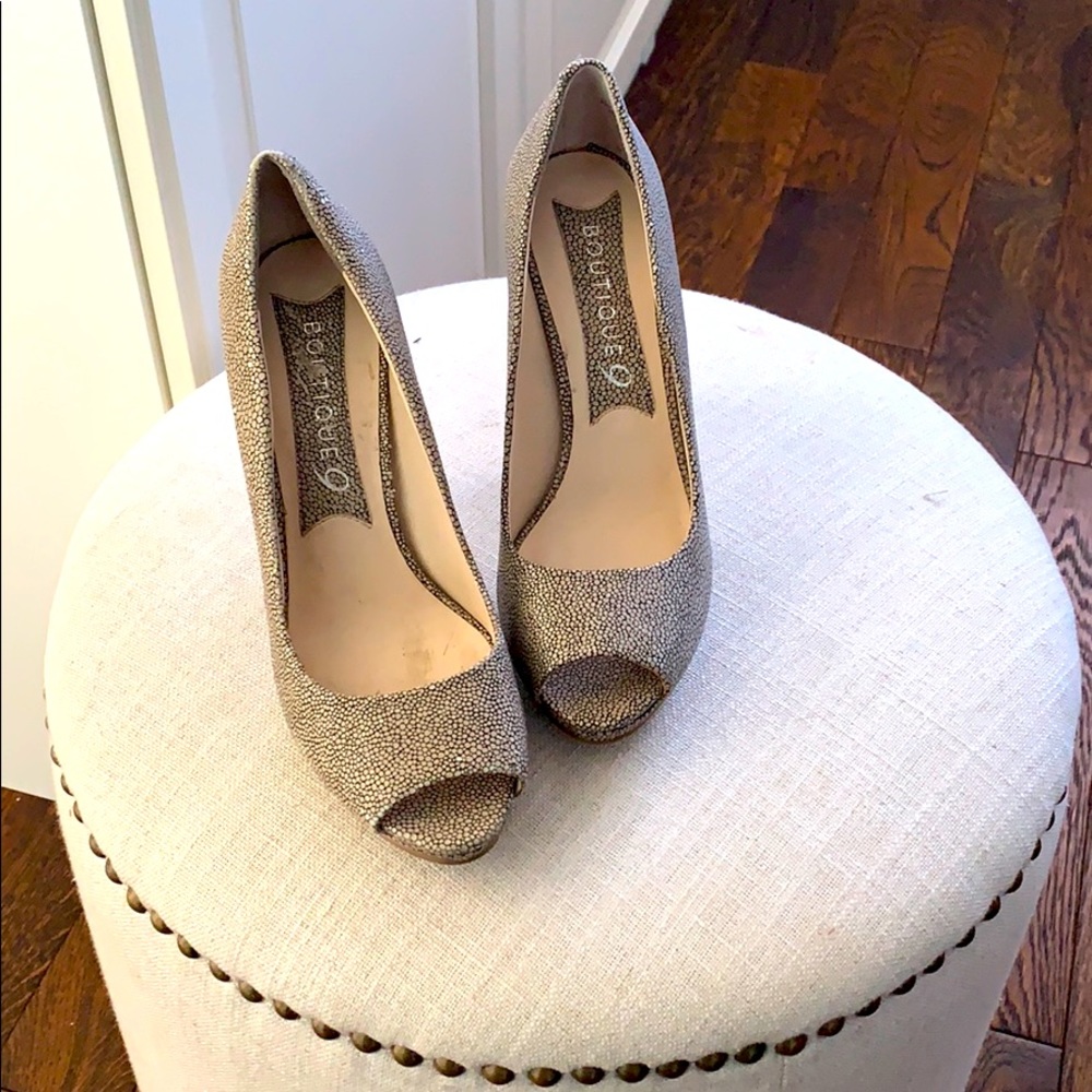 Boutique 9 peep toe heels- size 6